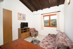 1 BDR app with sea view,pets welcome,64